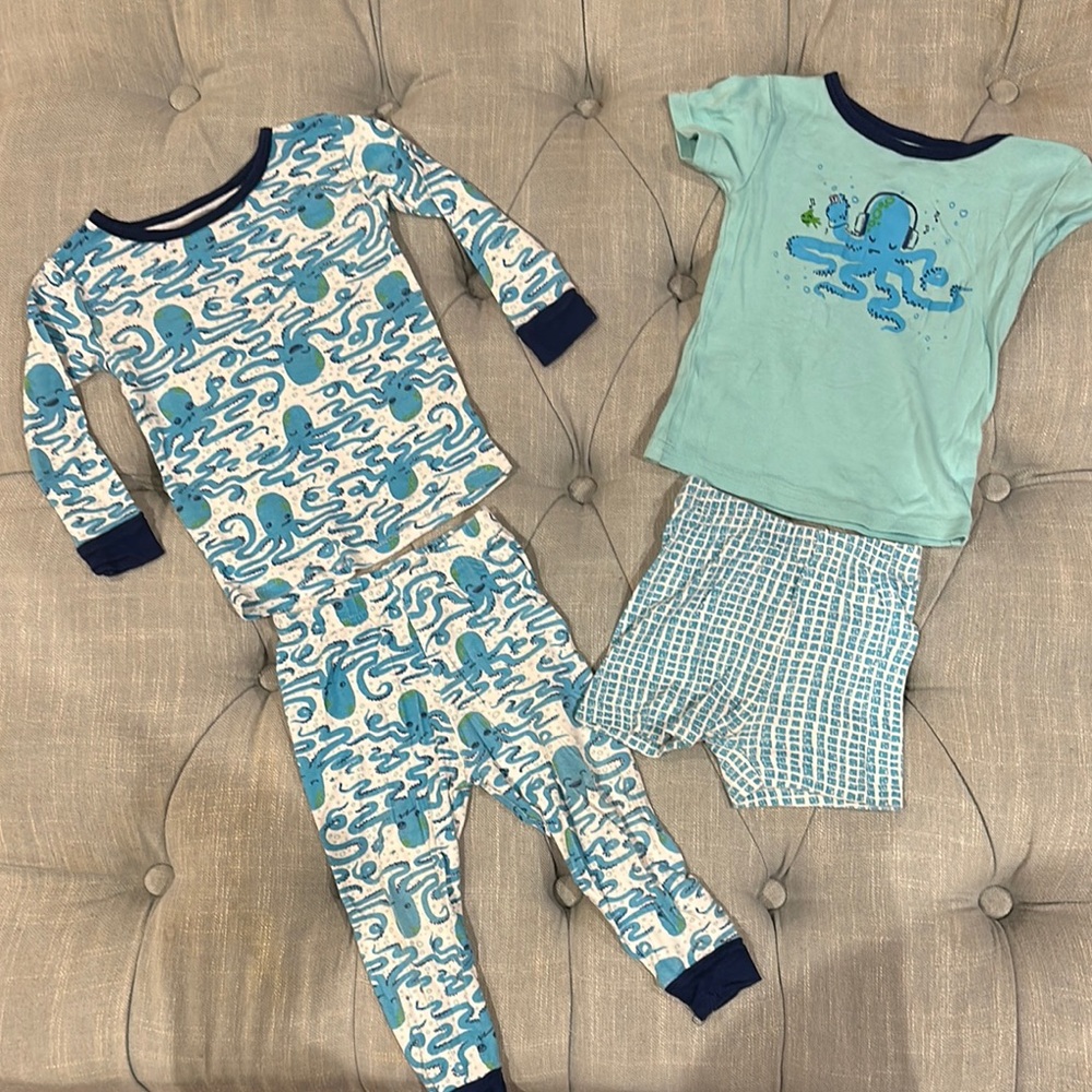 Blue and Green Pajama Sets for Cozy Nights
